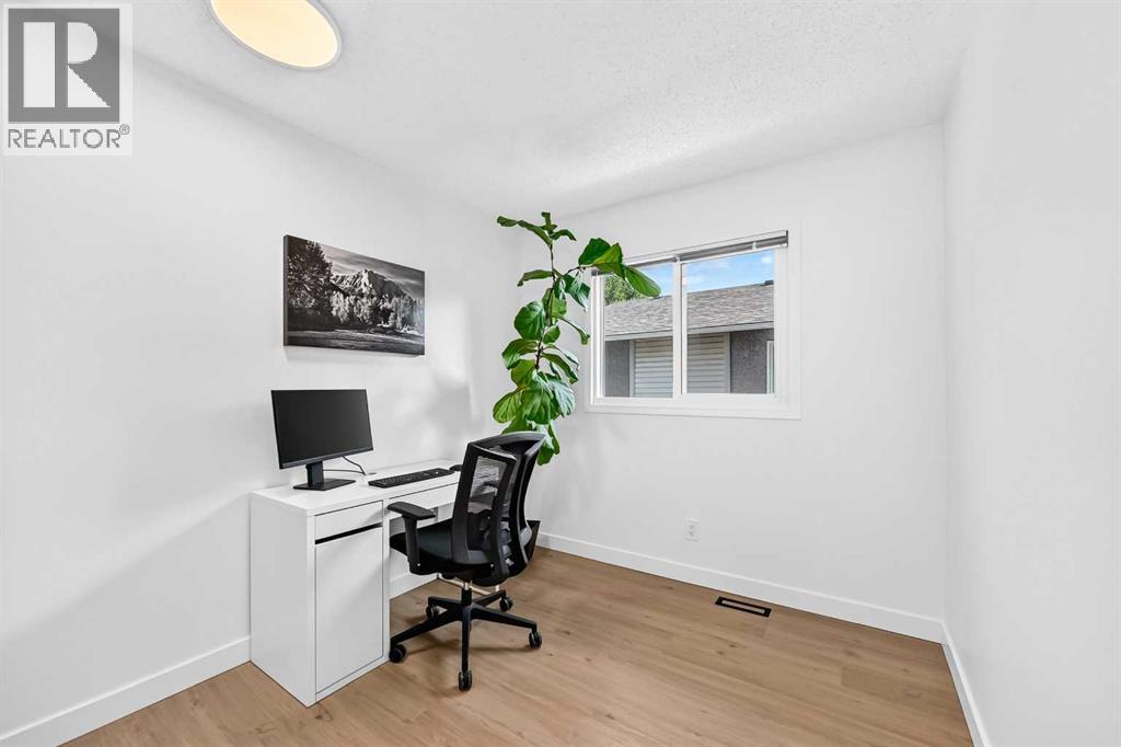 #D 109 Stanley Avenue - Image 18