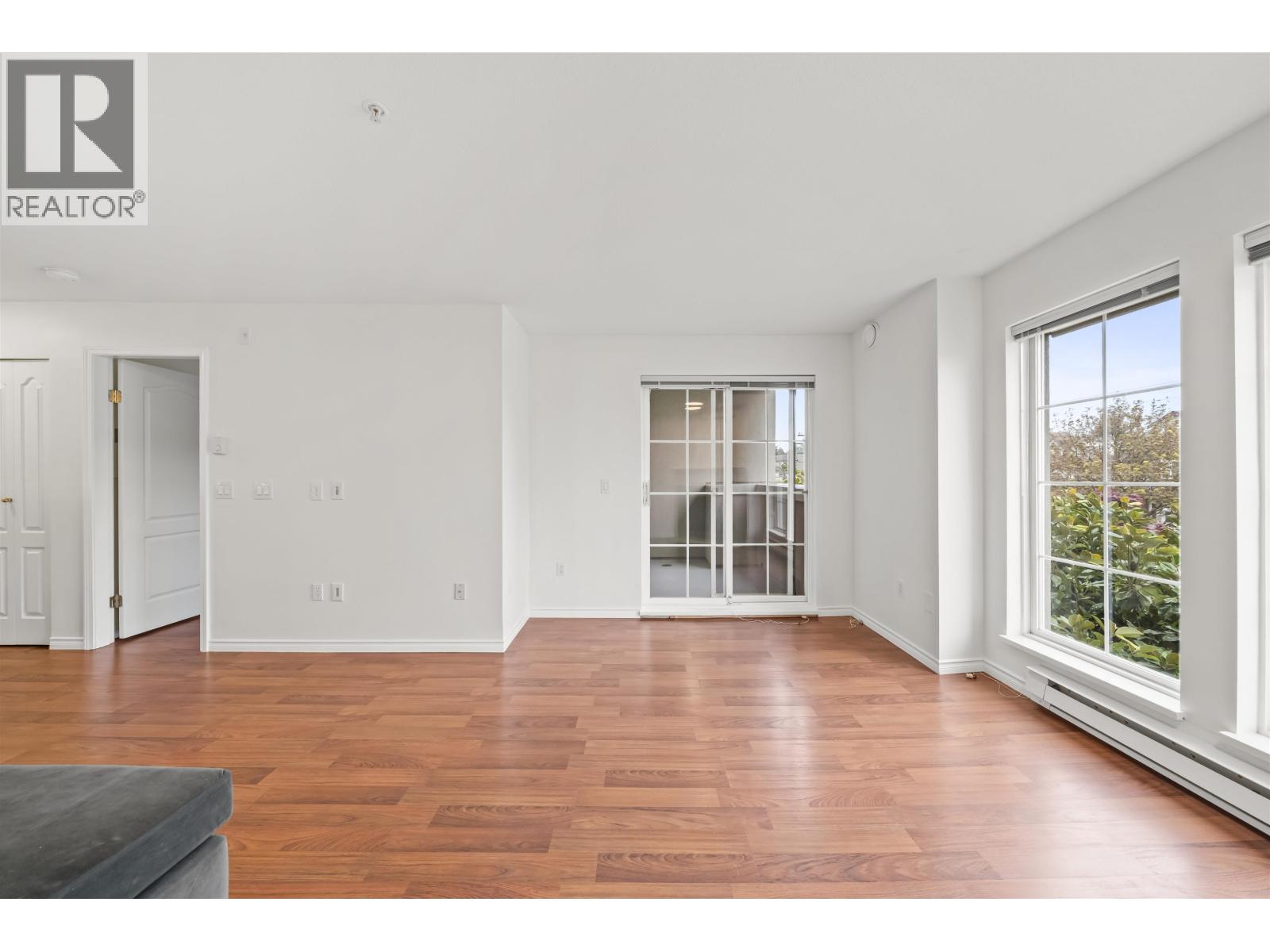 301 1669 GRANT AVENUE, Port Coquitlam