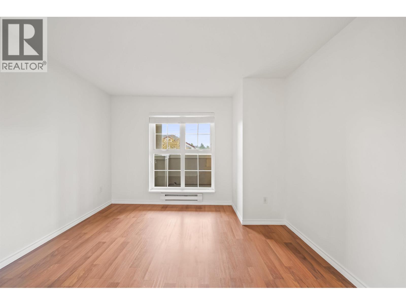301 1669 GRANT AVENUE, Port Coquitlam