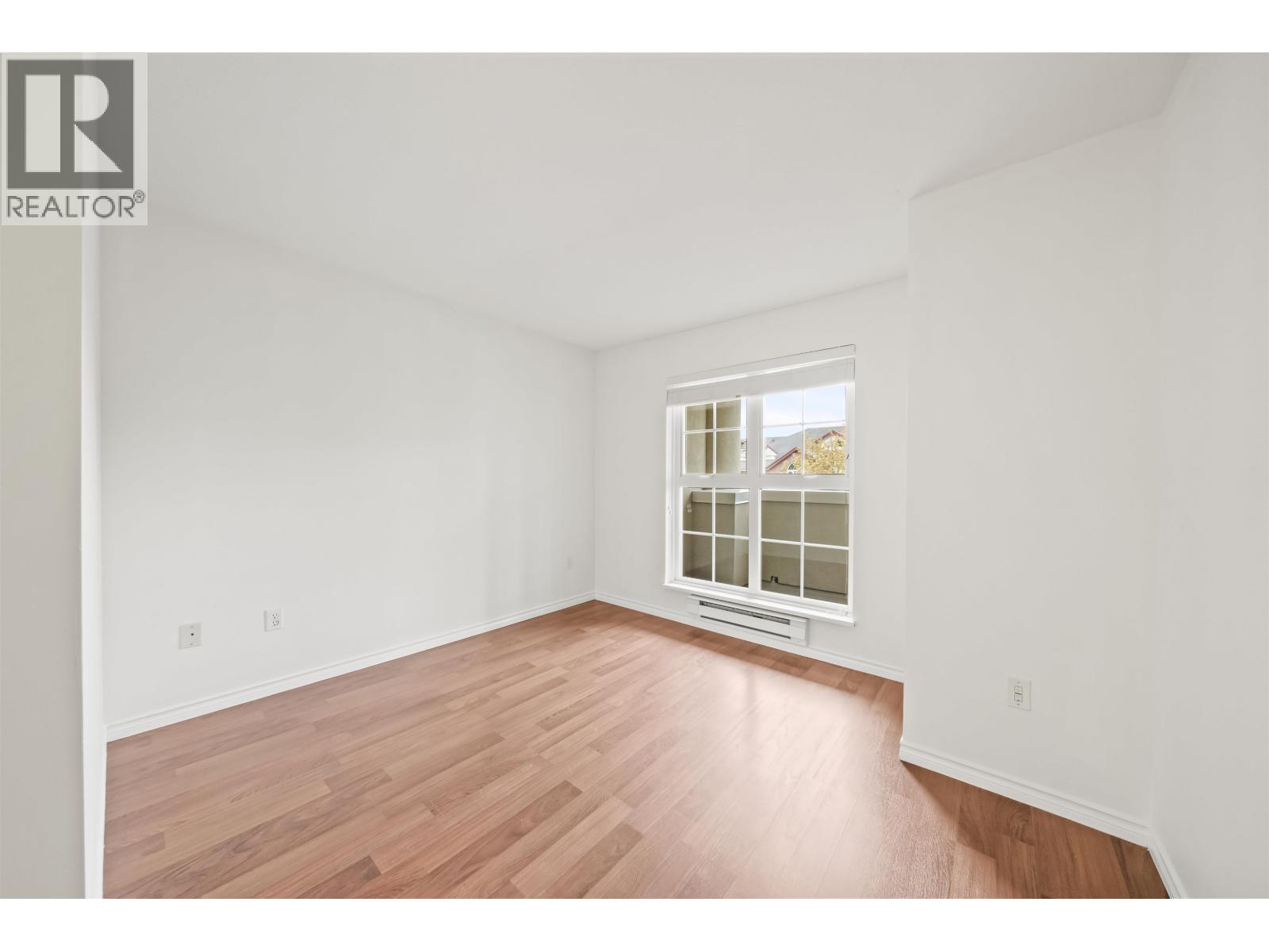 301 1669 GRANT AVENUE, Port Coquitlam