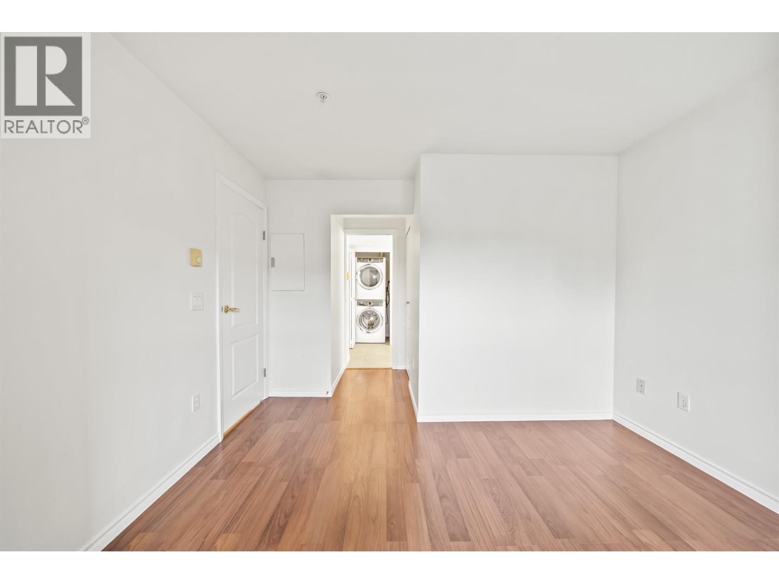301 1669 GRANT AVENUE, Port Coquitlam