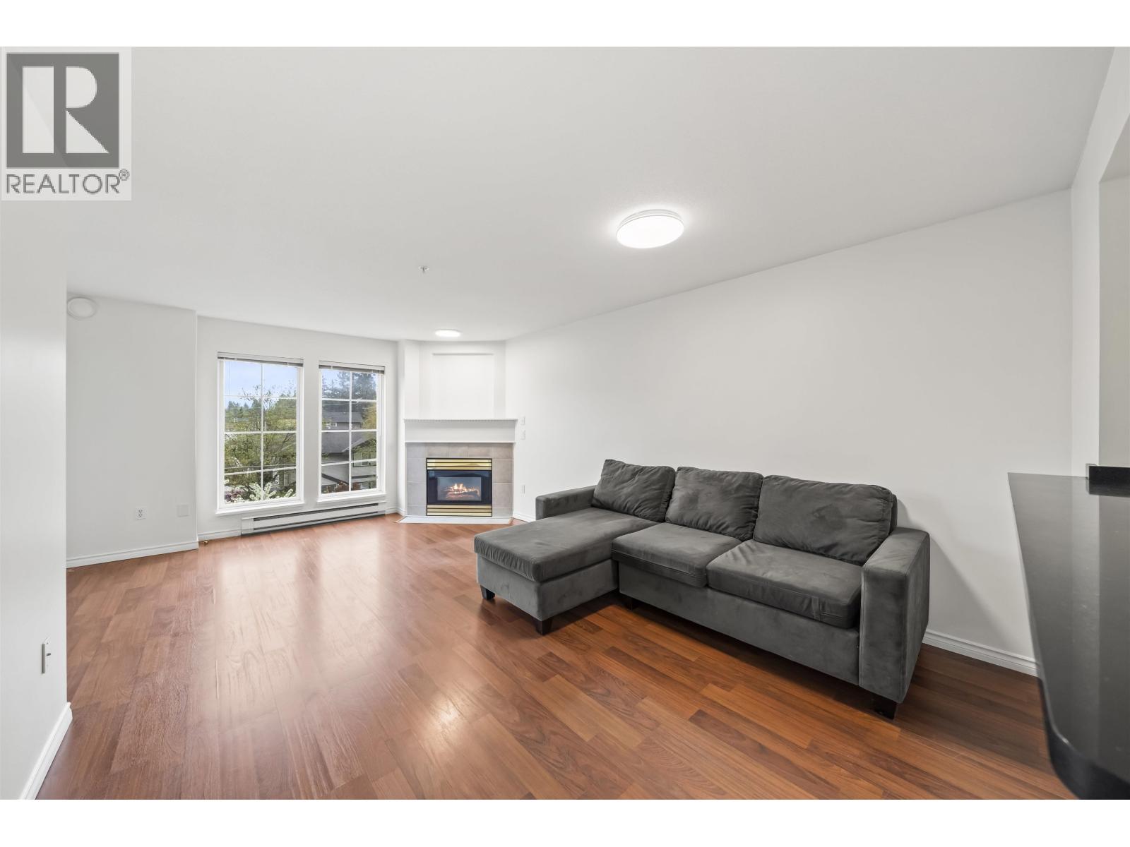 301 1669 GRANT AVENUE, Port Coquitlam