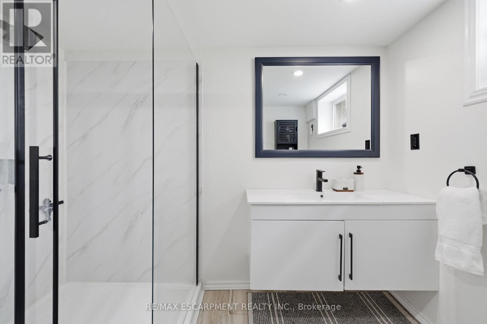2153 CAROLINE STREET - 30