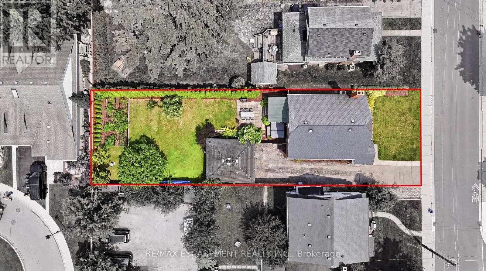 2153 CAROLINE STREET - 42