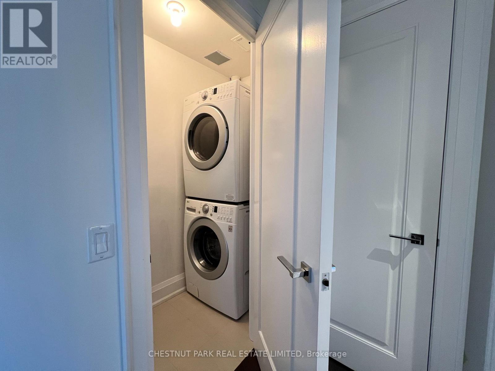 #205 88 DAVENPORT ROAD - Image 14