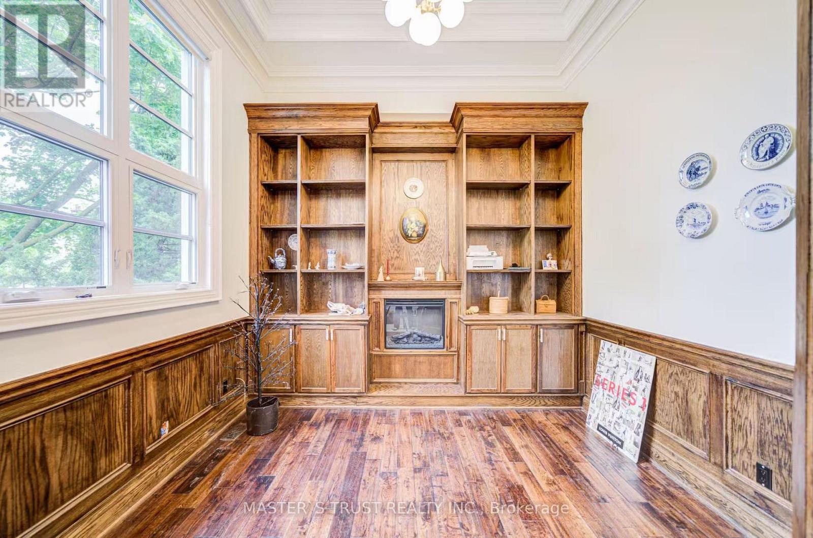 103 BURNDALE AVENUE - 3