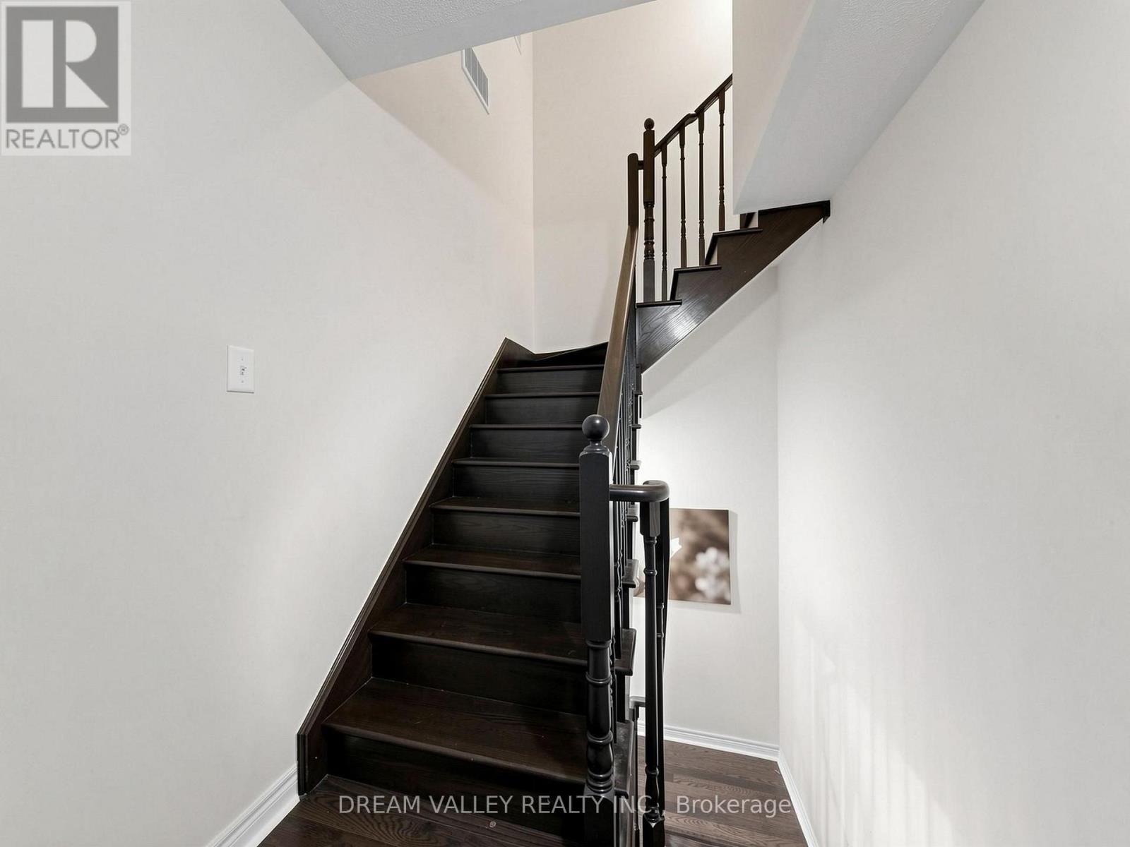 8 ZEZEL WAY - Image 14