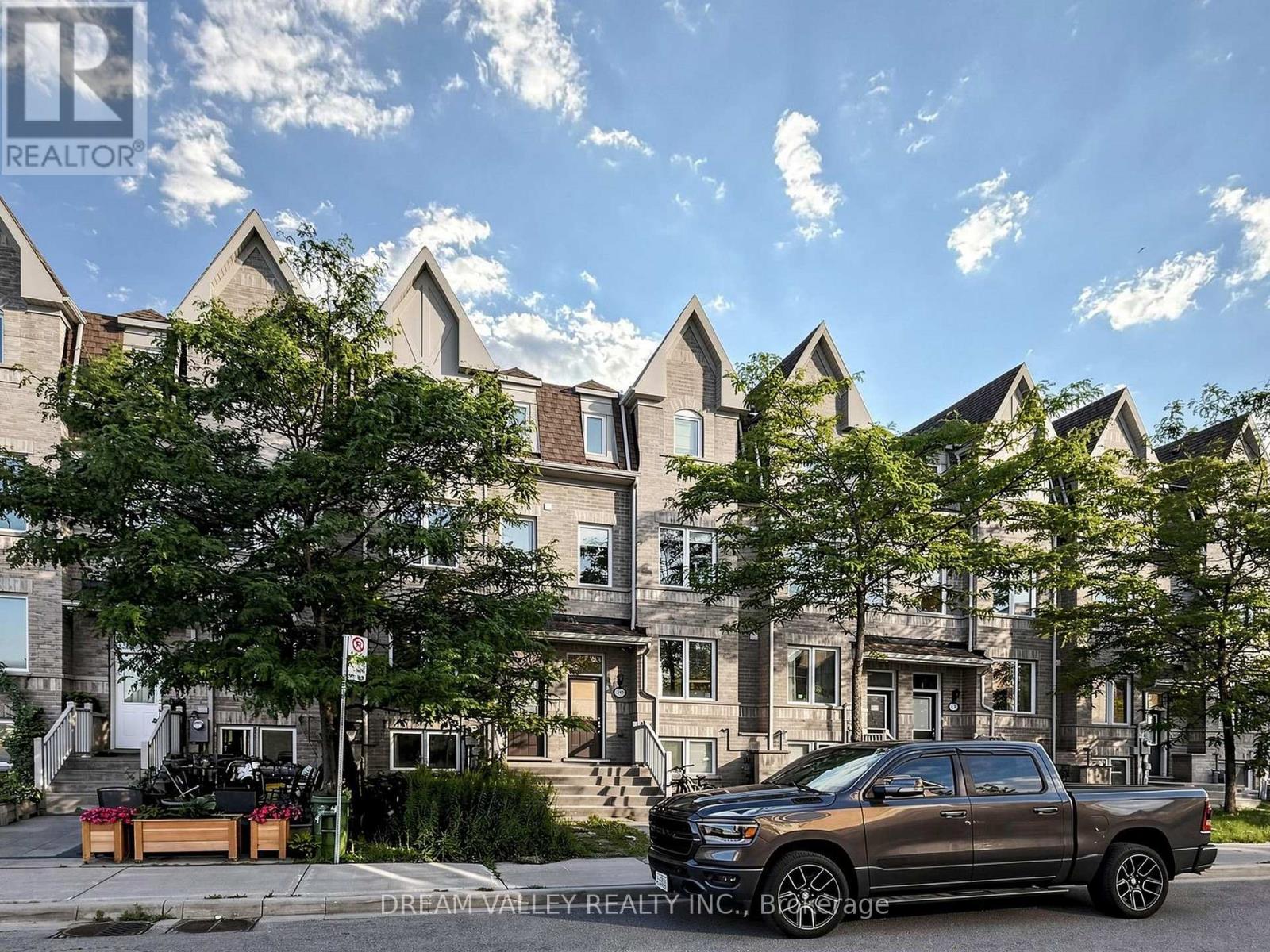 8 ZEZEL WAY - Image 3