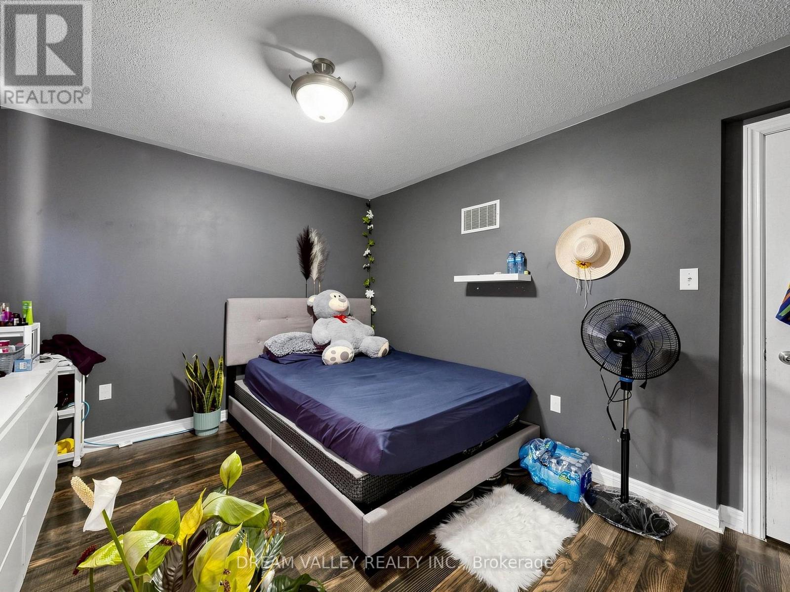8 ZEZEL WAY - Image 9