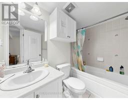 8 Zezel Way, Toronto, ON M1P0C3 Photo 24