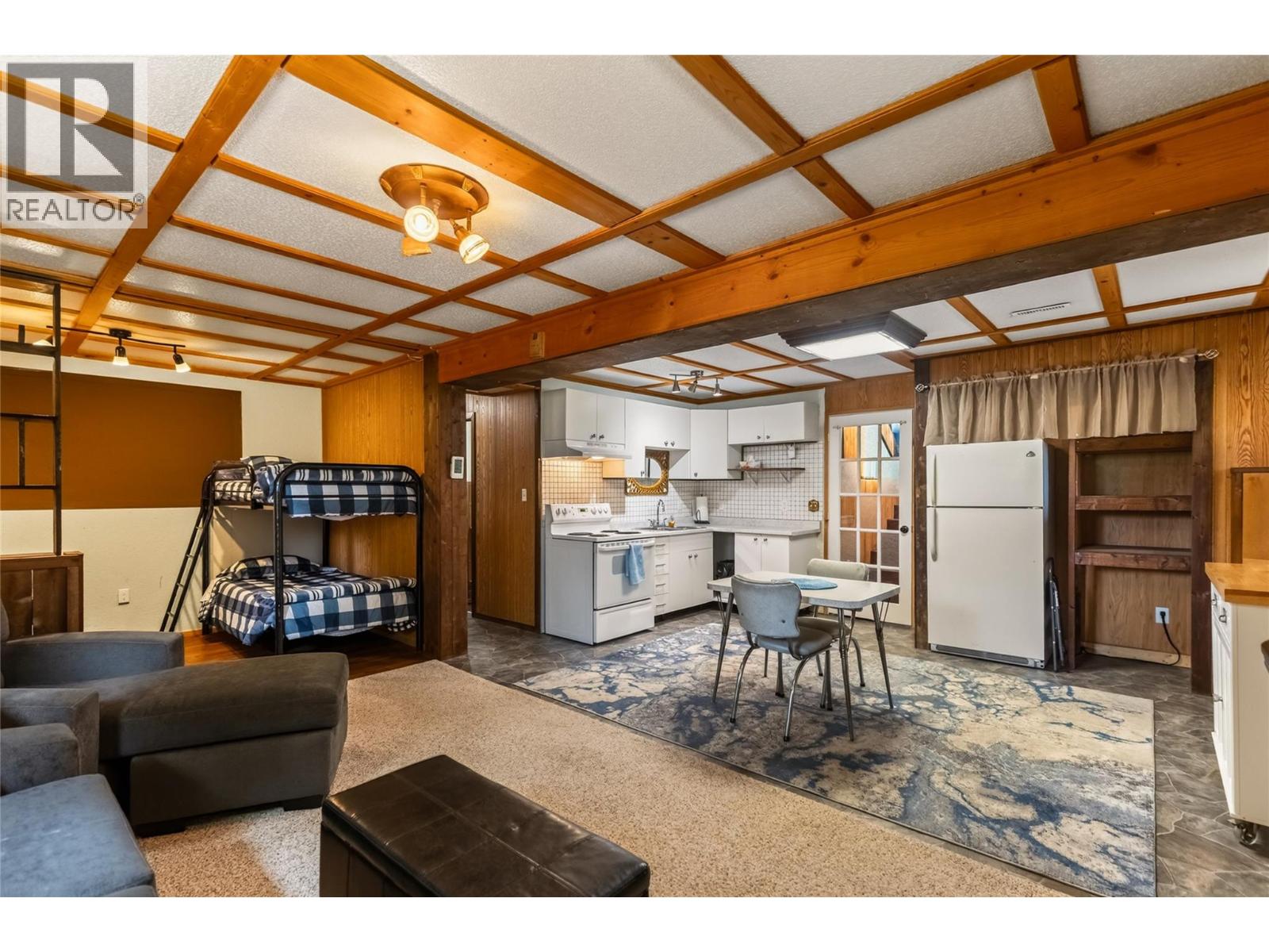 8201 Rock Creek Road - 40