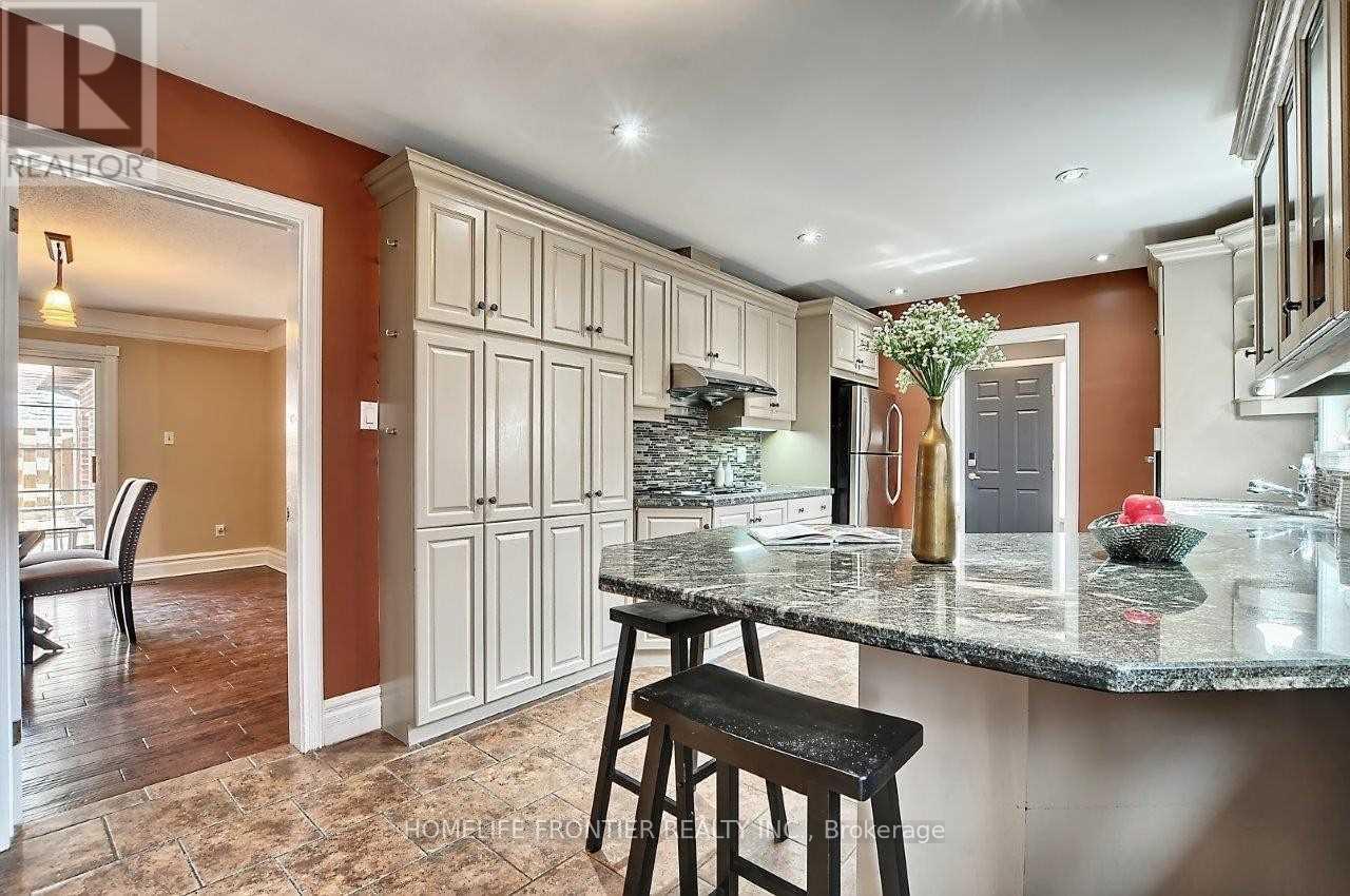44 RUTLEDGE AVENUE - 8