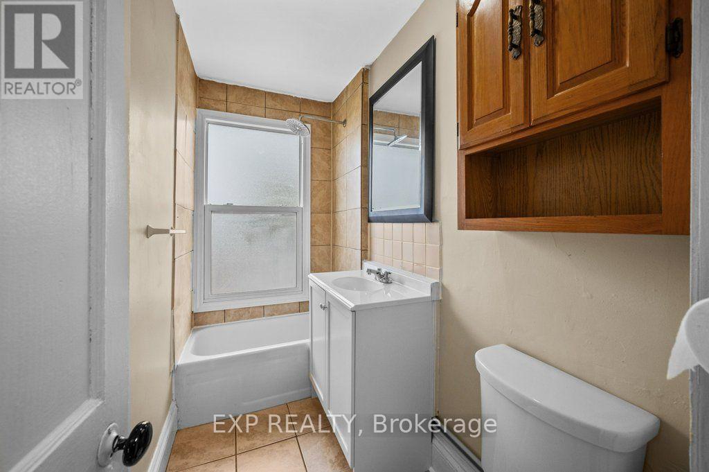 54 FREDERICK AVENUE - 16