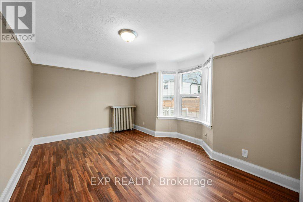 54 FREDERICK AVENUE - 17