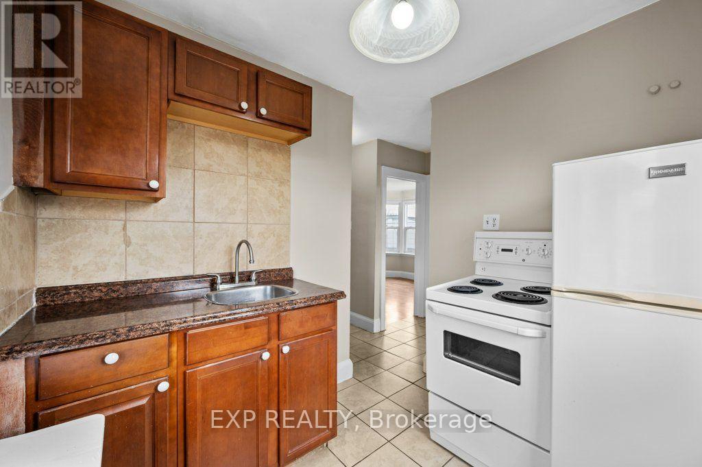 54 FREDERICK AVENUE - 22