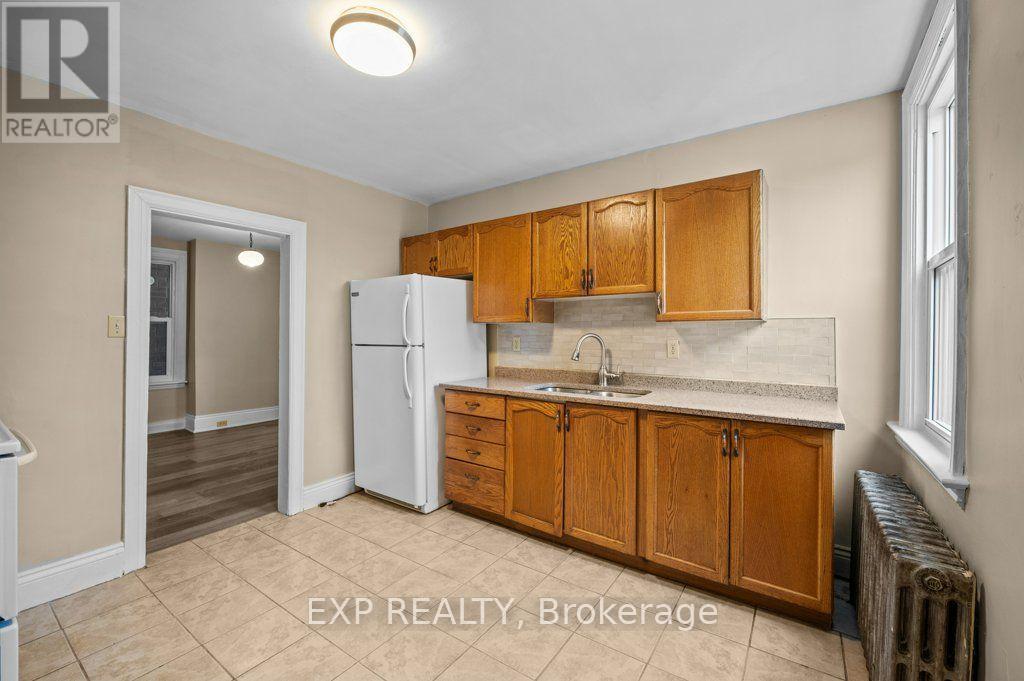54 FREDERICK AVENUE - 9