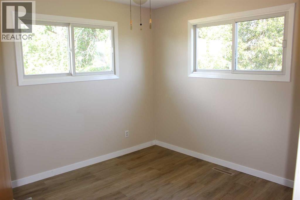 504 Centennial Avenue - 7
