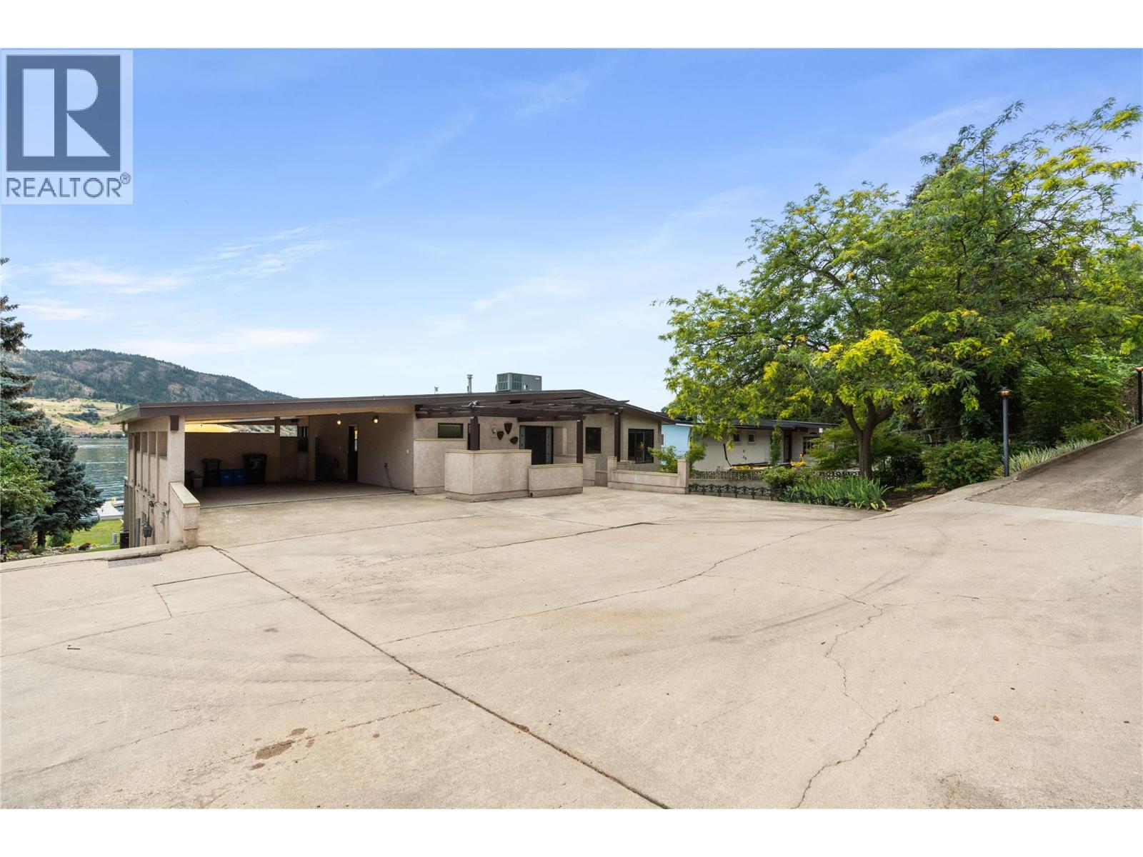 8052 Beachcomber Bay Road - 85