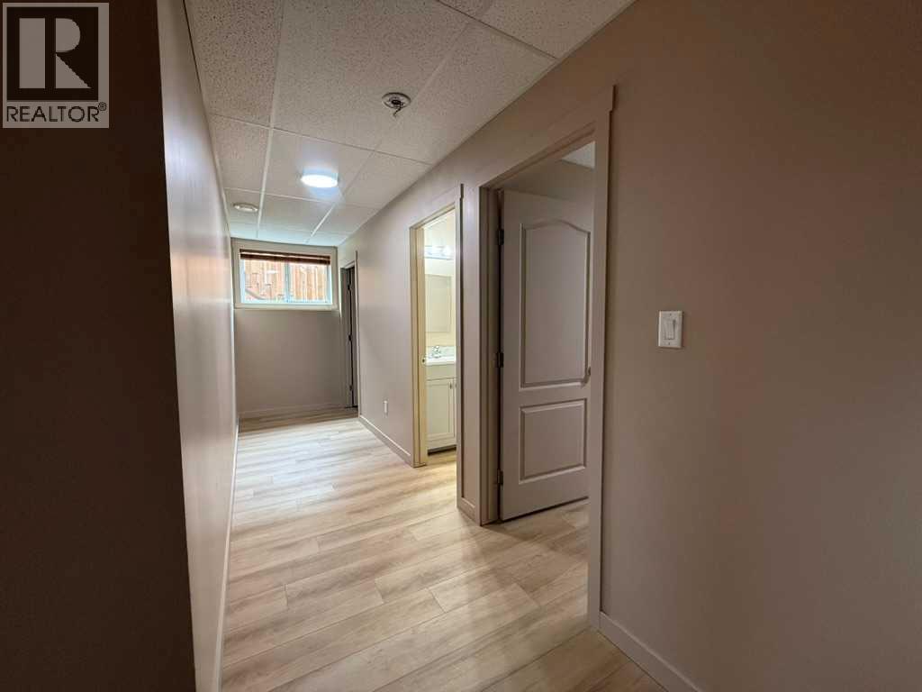 10022 96 Avenue - 20