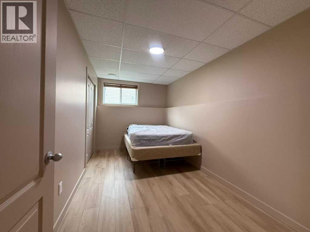 10022 96 Avenue - 21