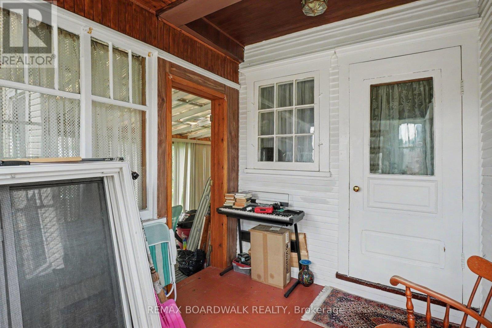 11049 GILMOUR ROAD - 14