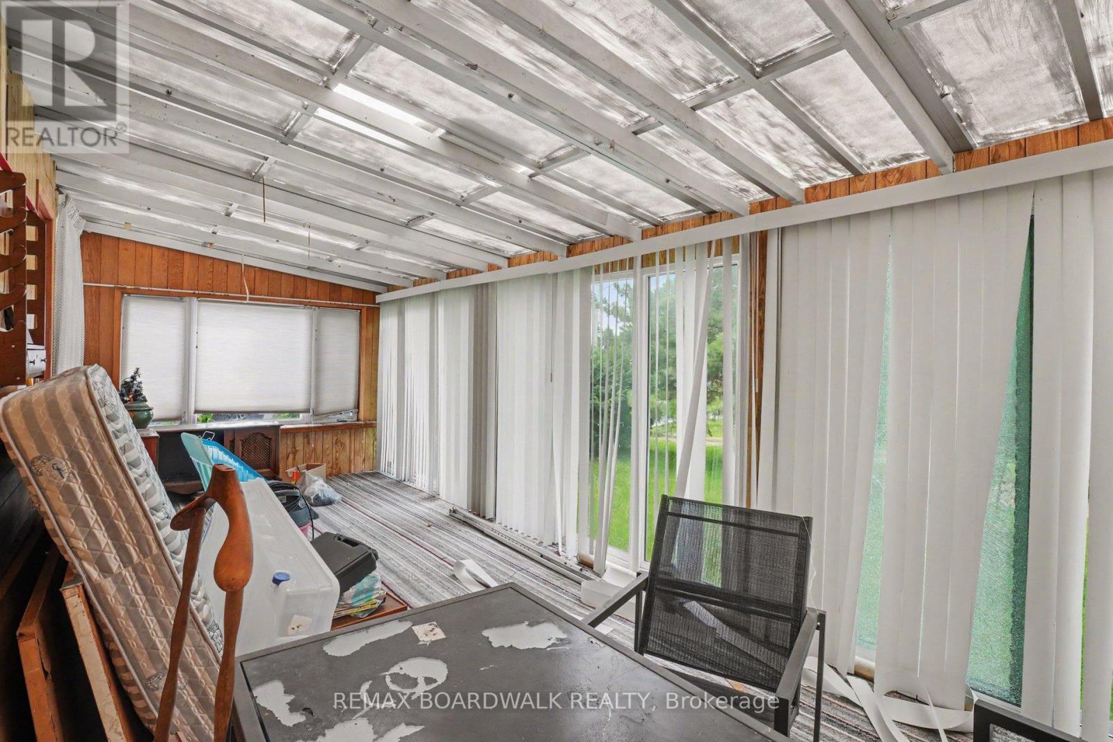 11049 GILMOUR ROAD - 16