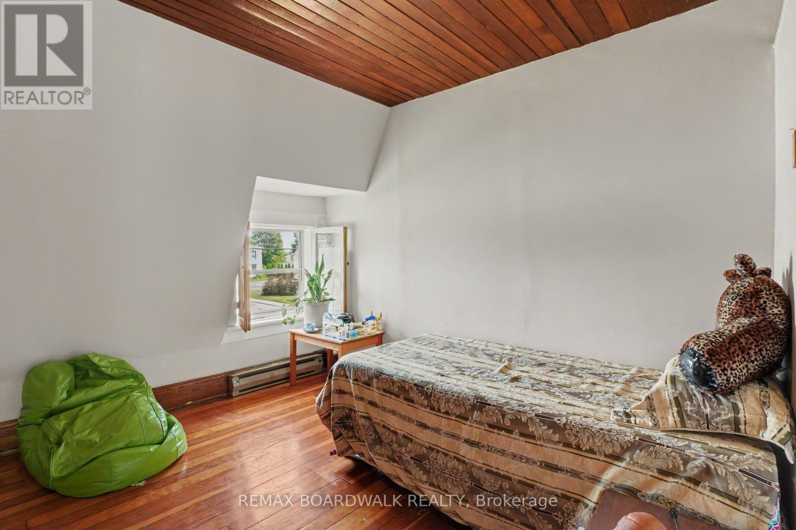 11049 GILMOUR ROAD - 20