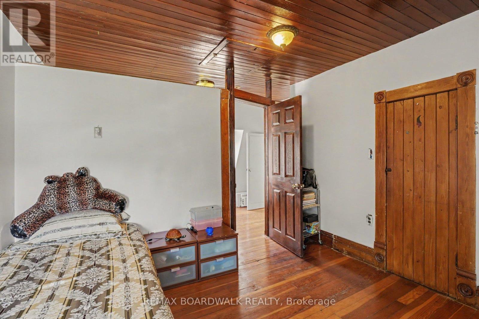 11049 GILMOUR ROAD - 21