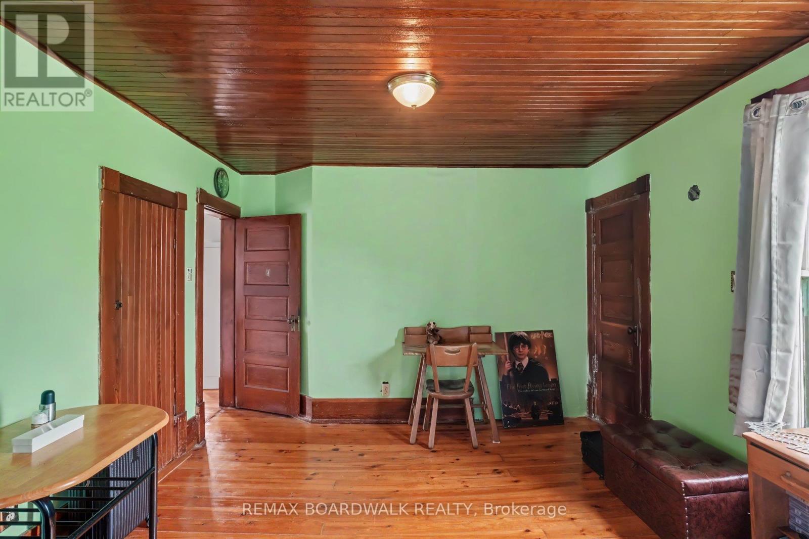 11049 GILMOUR ROAD - 23