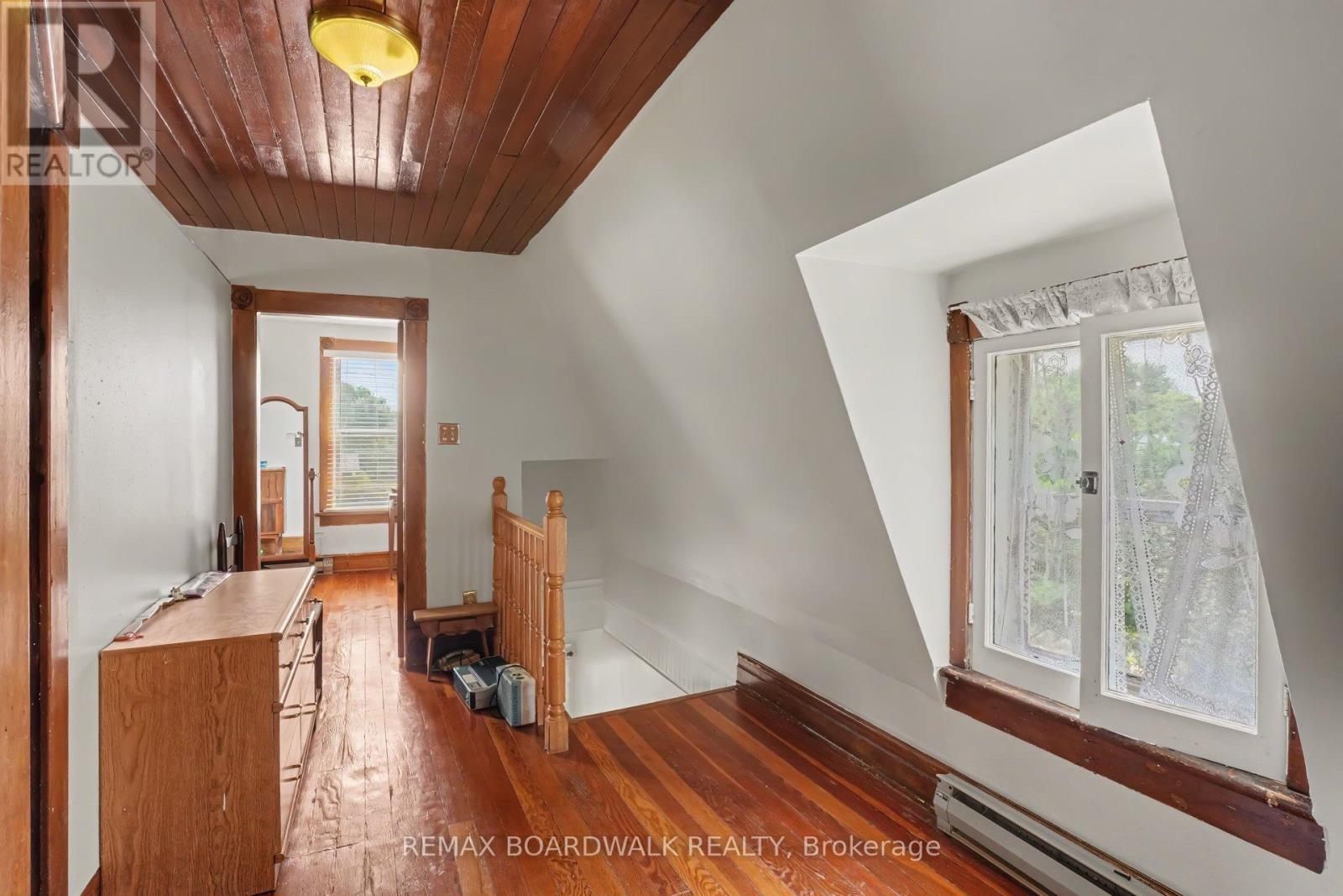 11049 GILMOUR ROAD - 25