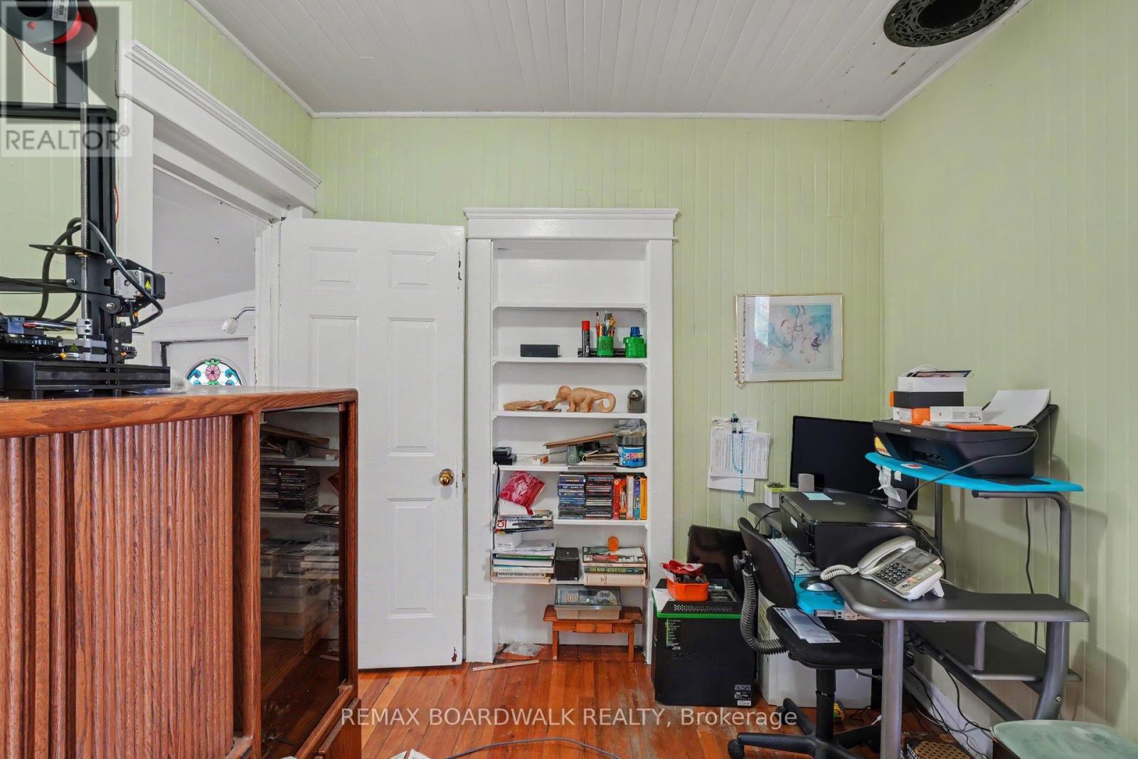 11049 GILMOUR ROAD - 27