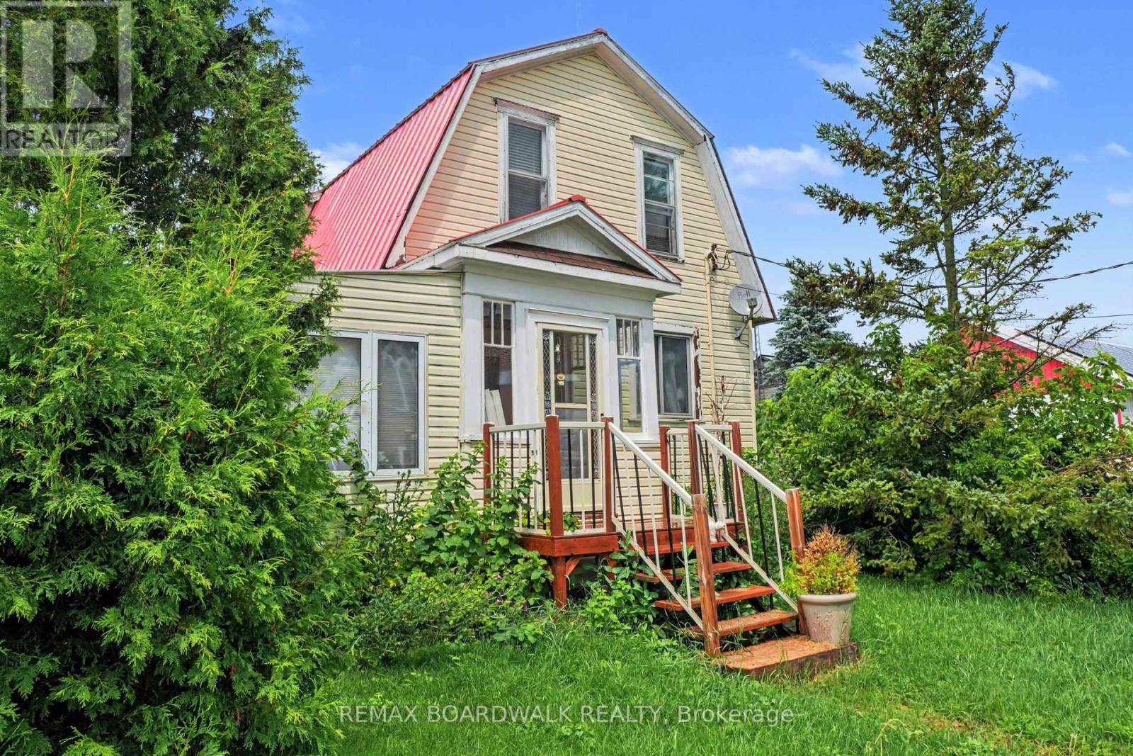 11049 GILMOUR ROAD - 3