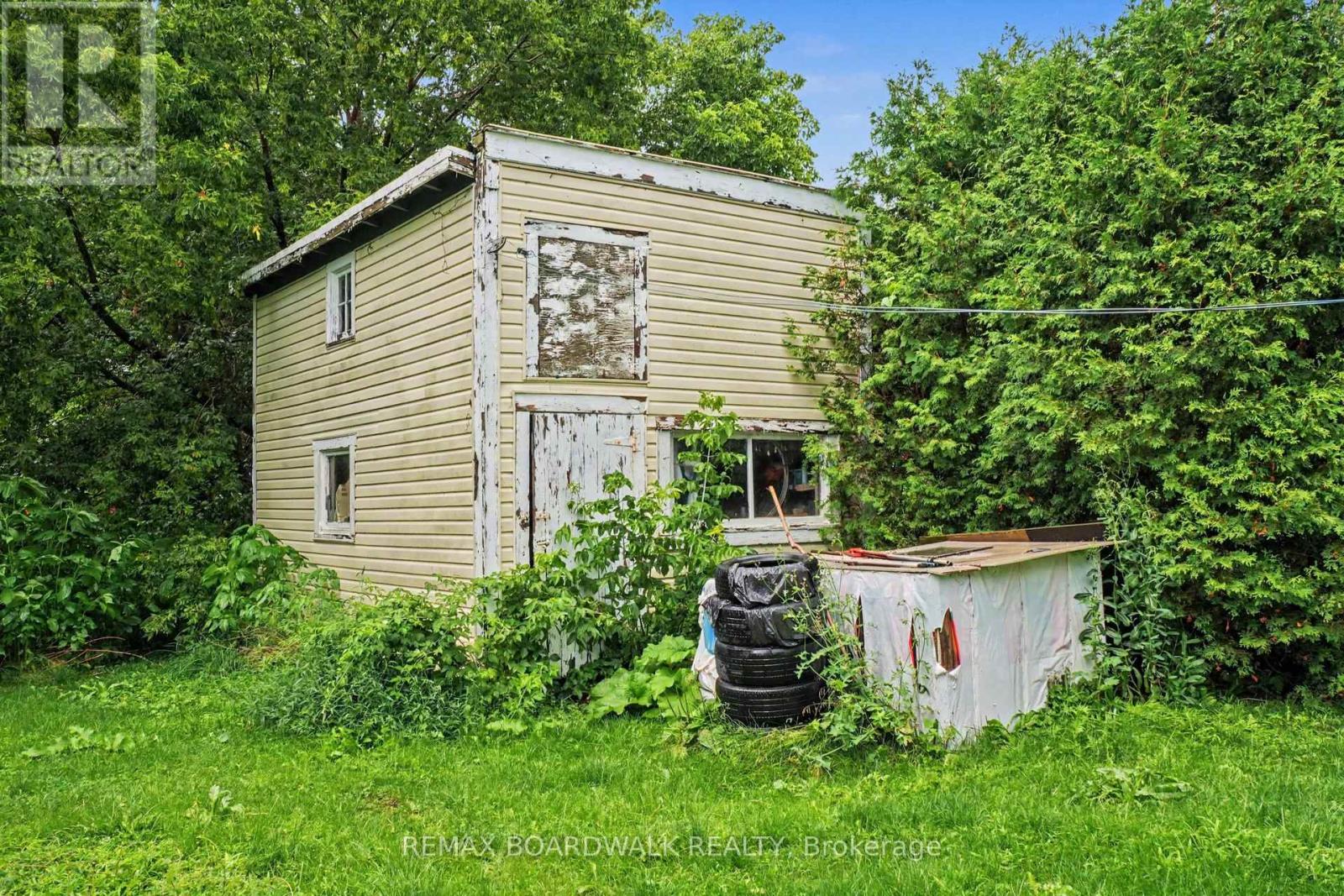 11049 GILMOUR ROAD - 31