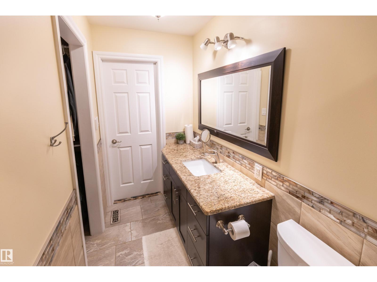 25 53051 RGE ROAD 211 - 20