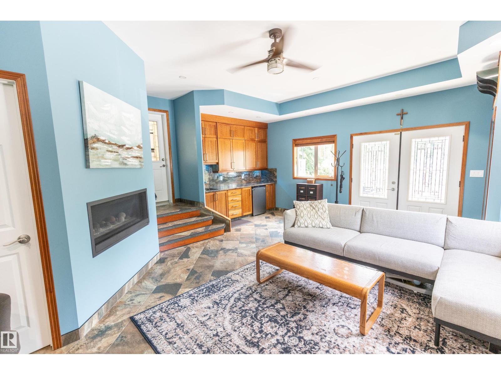 25 53051 RGE ROAD 211 - 37