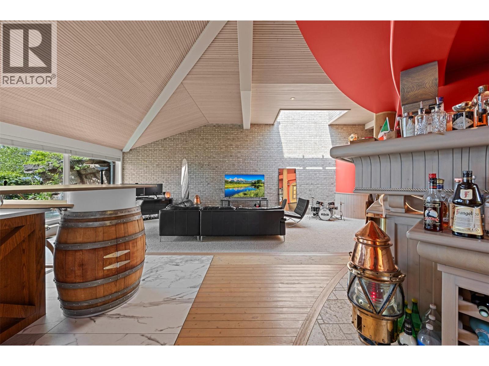 #1 379 Collett Road - 33