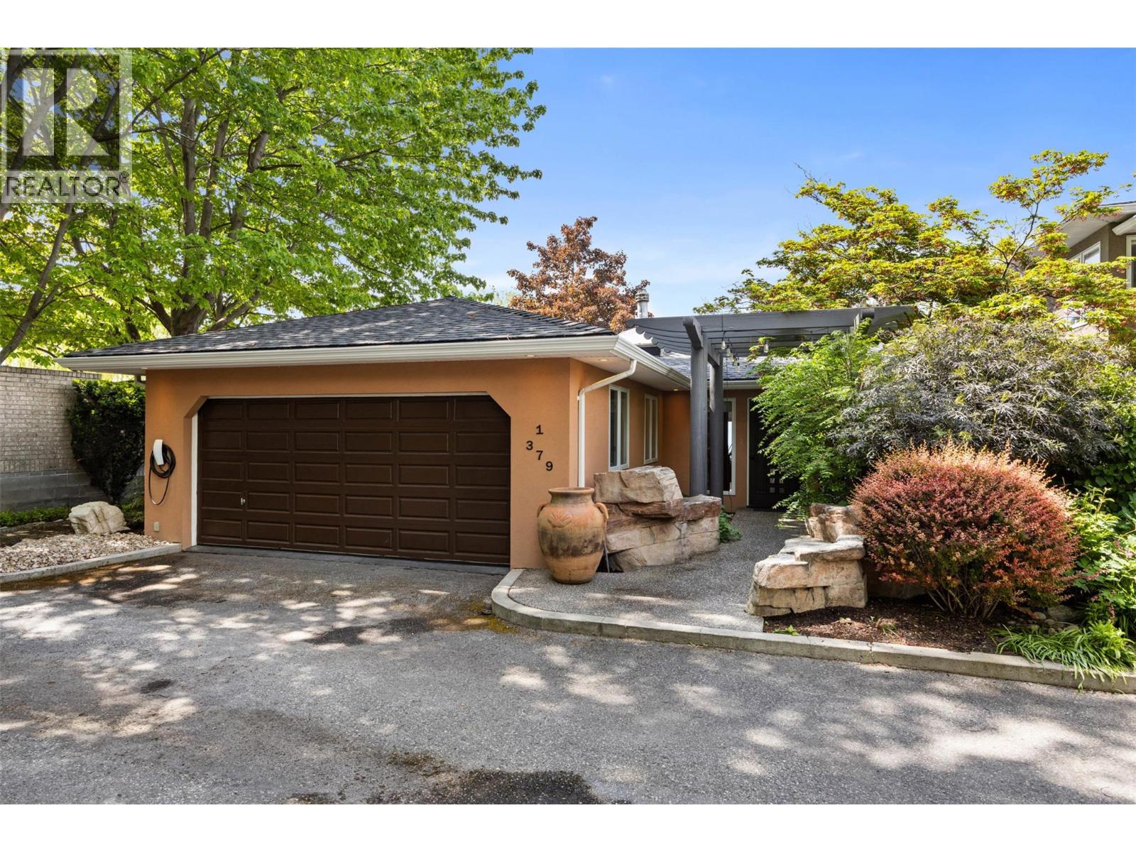#1 379 Collett Road - 6