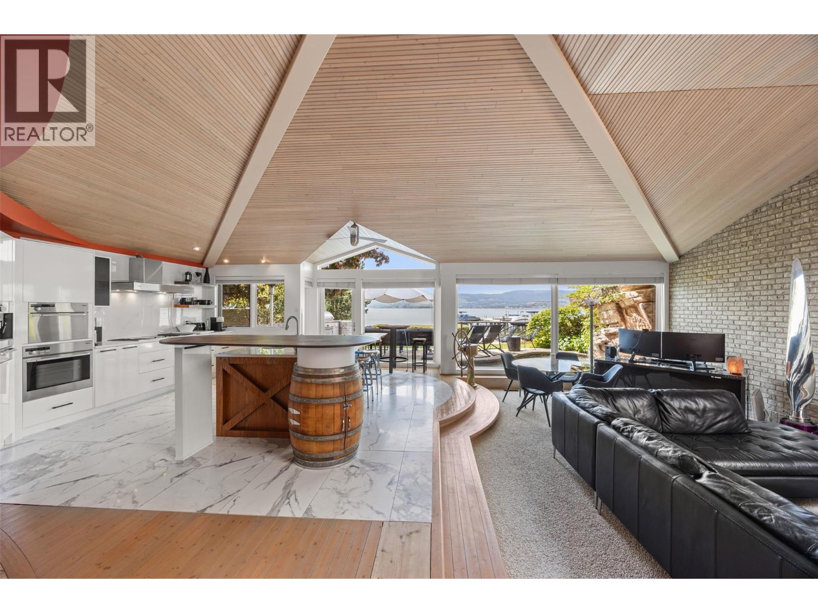 #1 379 Collett Road - 19