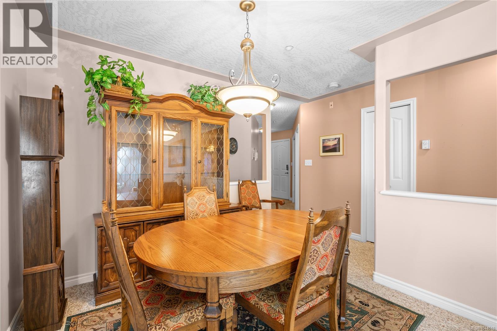 #105 606 Goldstream Ave - 16