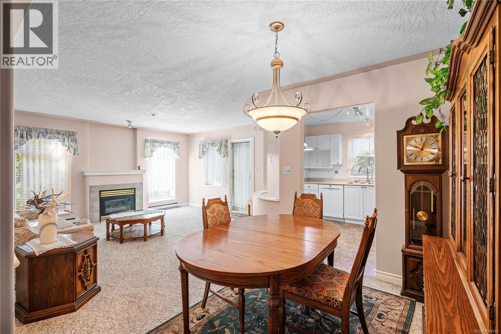 #105 606 Goldstream Ave - Image 3