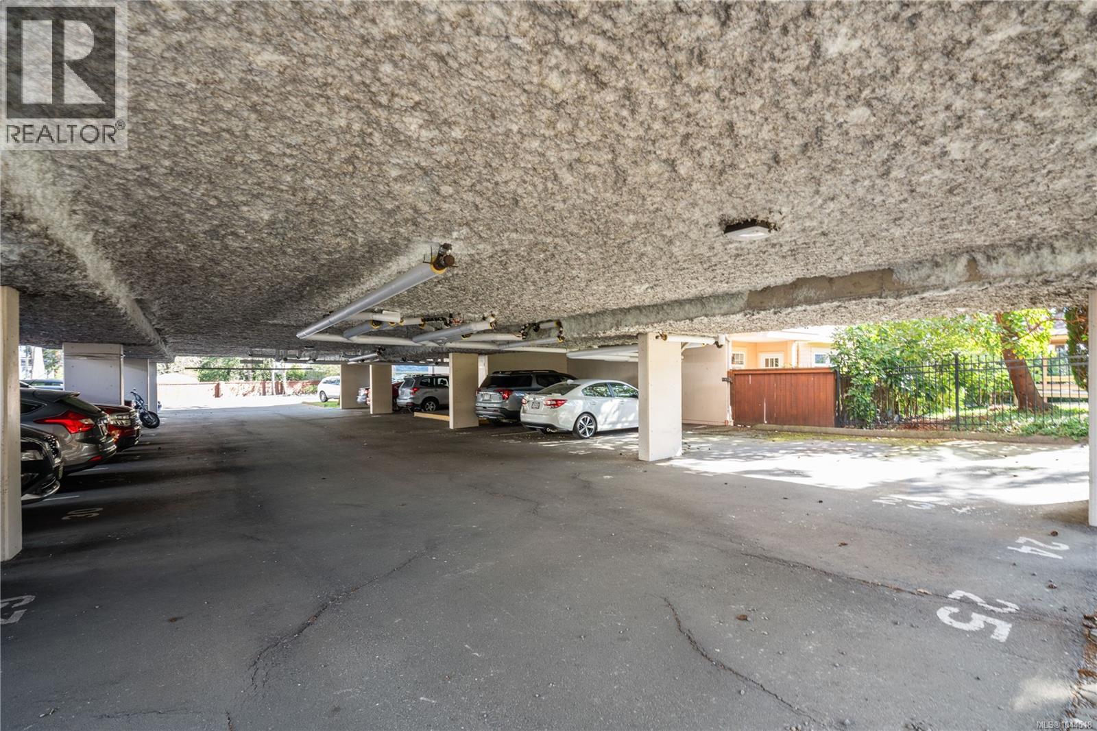 #105 606 Goldstream Ave - Image 38