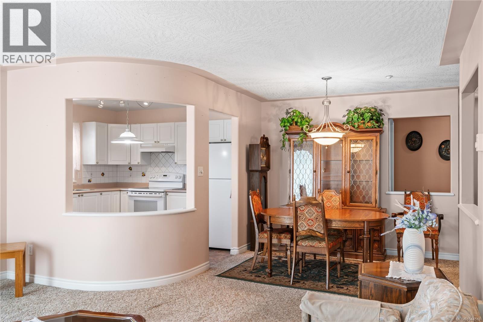 #105 606 Goldstream Ave - 9