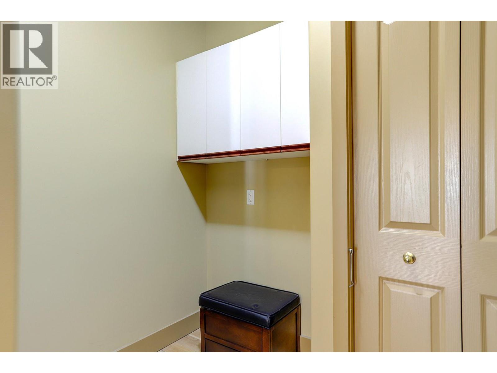 301 Country Estate Place - 32