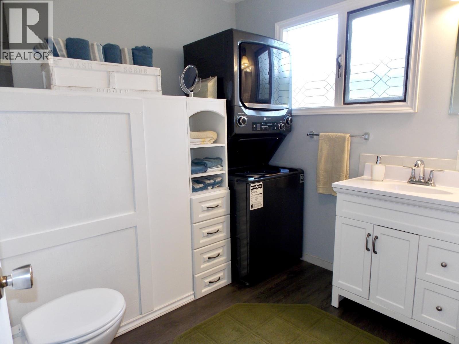 2568 CHIMNEY LAKE ROAD - 33