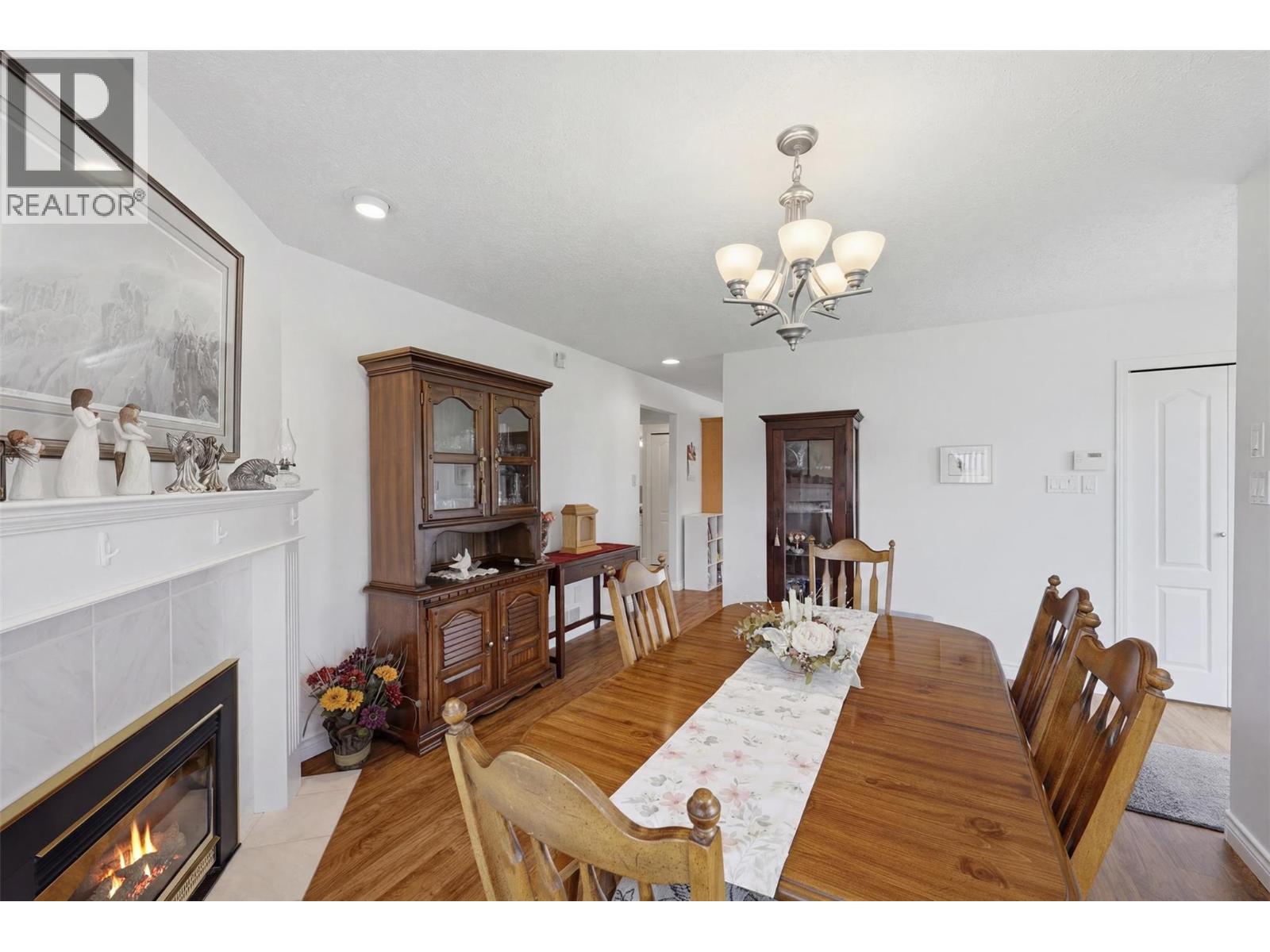 #25 1901 Maxwell Avenue - 9