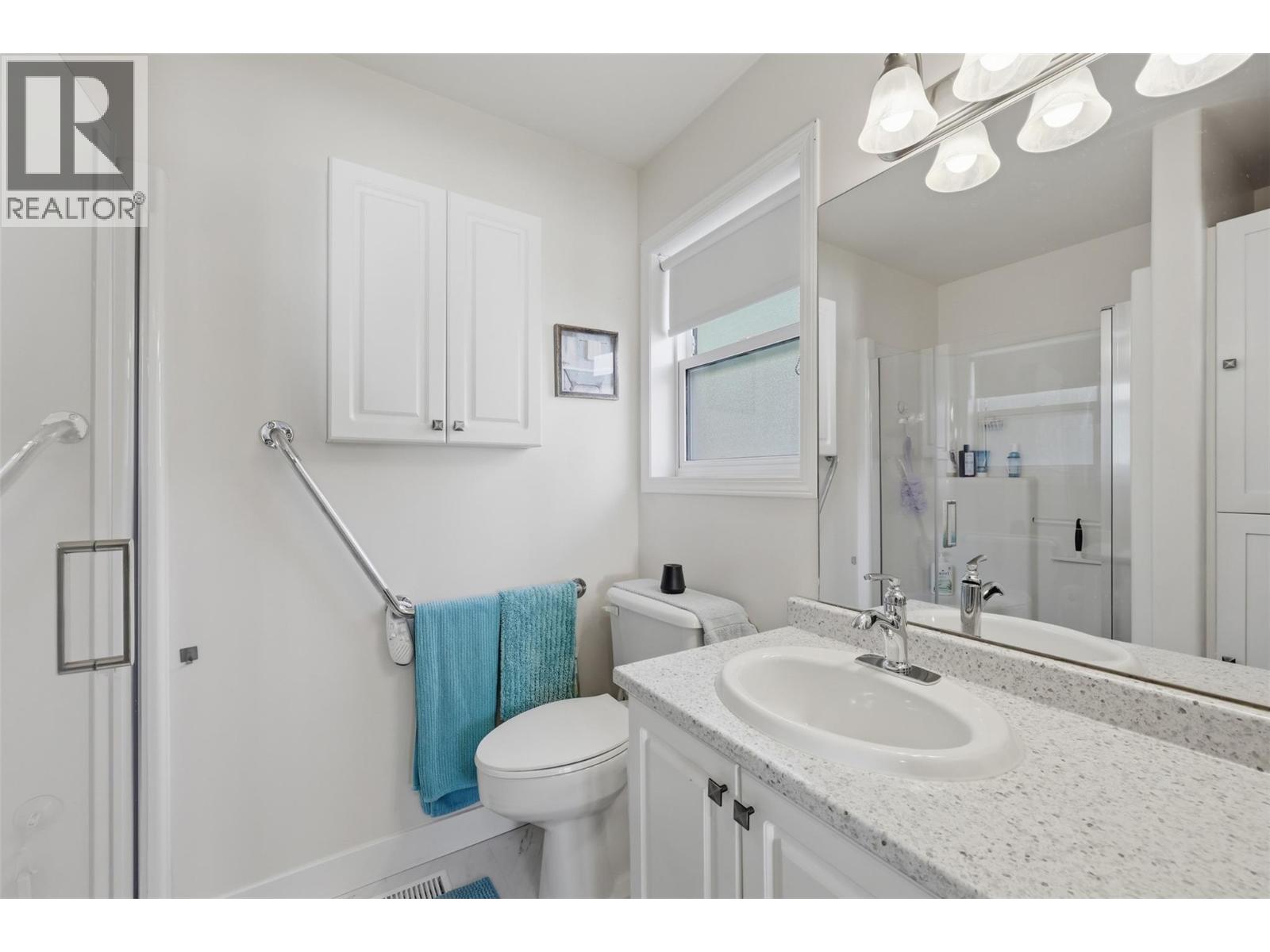 #25 1901 Maxwell Avenue - 21