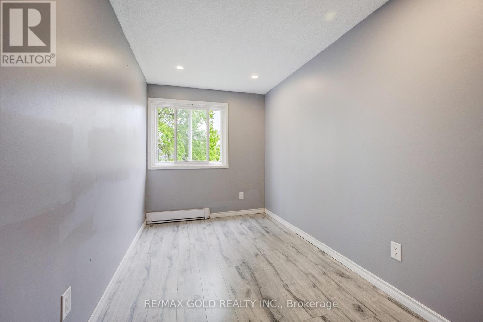 9 HAVENBROOK COURT - 14