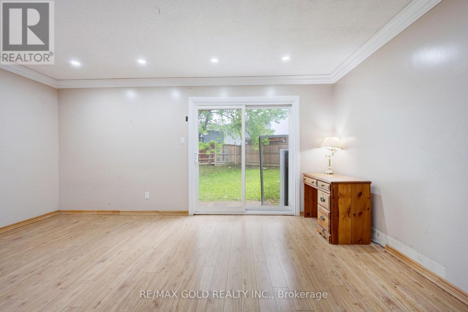 9 HAVENBROOK COURT - 18