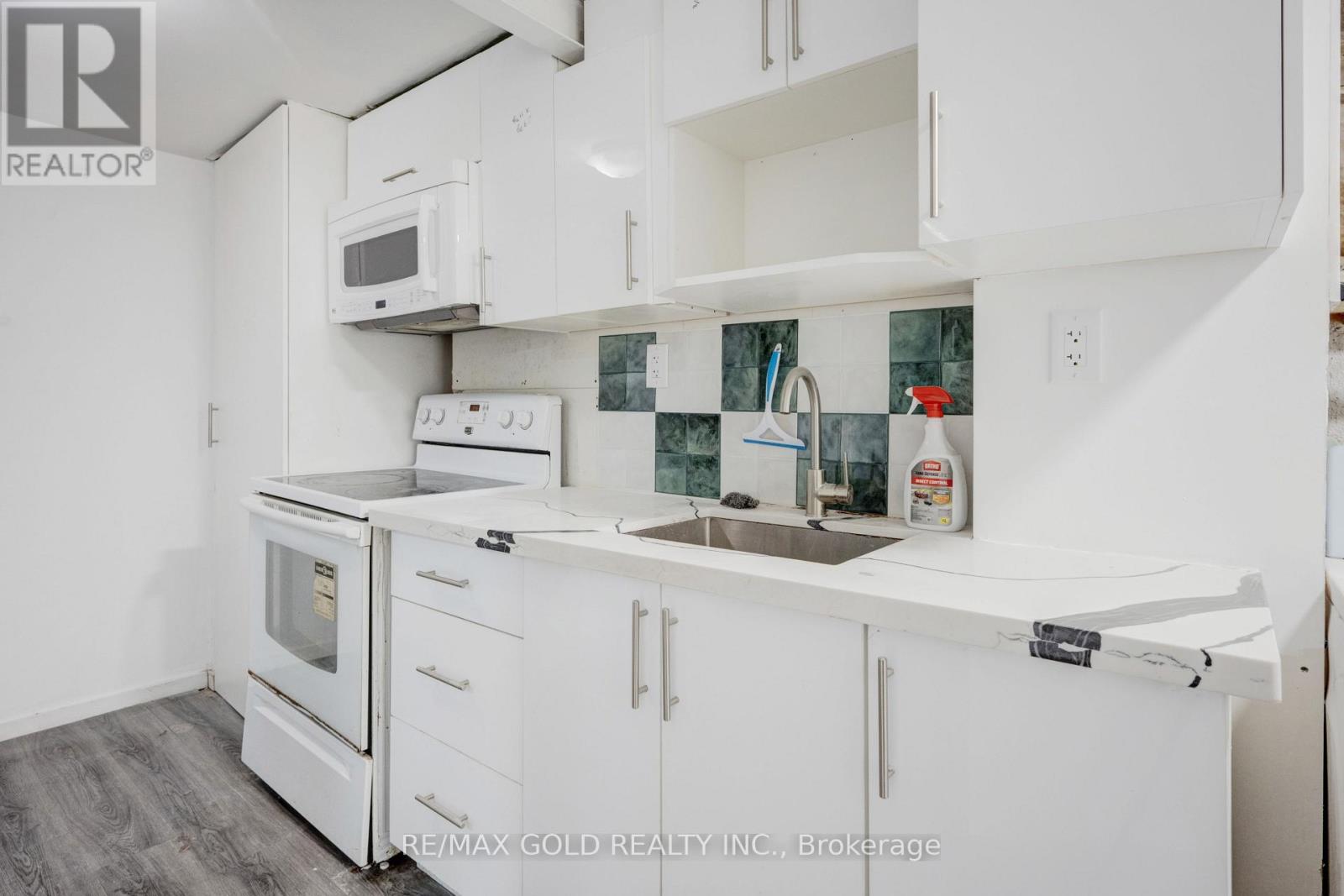 9 HAVENBROOK COURT - 22
