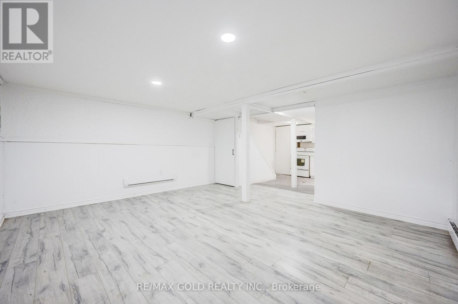 9 HAVENBROOK COURT - 25